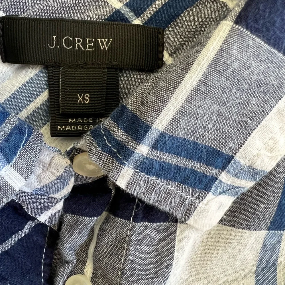 HP! 🎉💕 J.Crew Blue and White Plaid Button Down Shirt - Picture 2 of 3